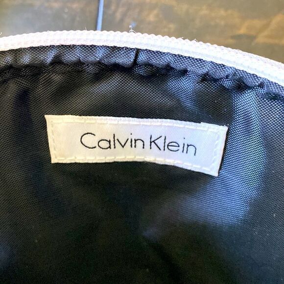 Calvin Klein Makeup Bag Silver Sturdy Grey Monogram Travel Quality Pouch - Picture 6 of 8